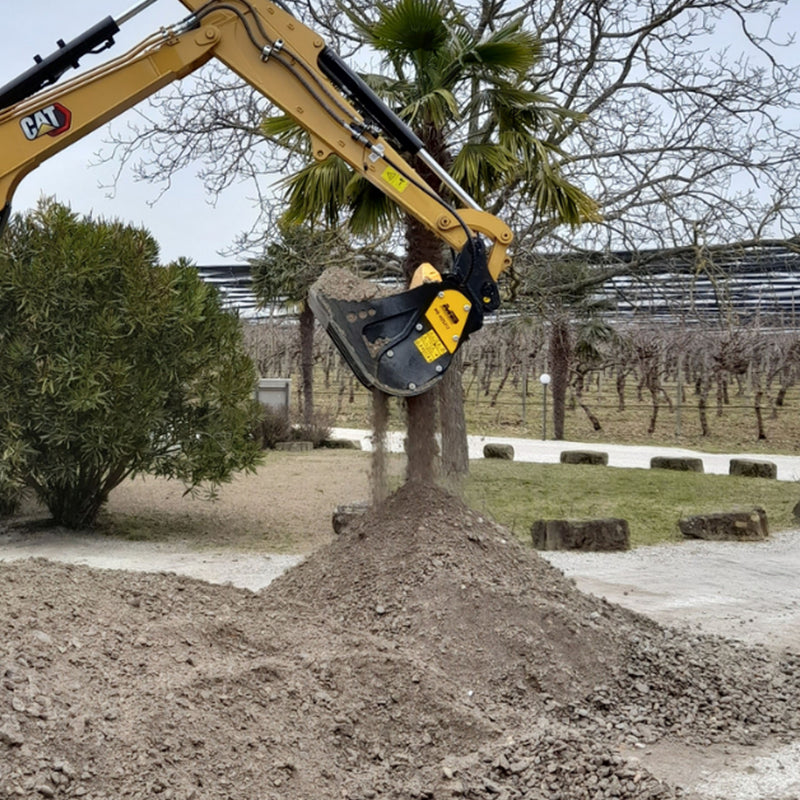 Łyżka rozdrabniająco-przesiewająca MB Crusher MB-HDS212