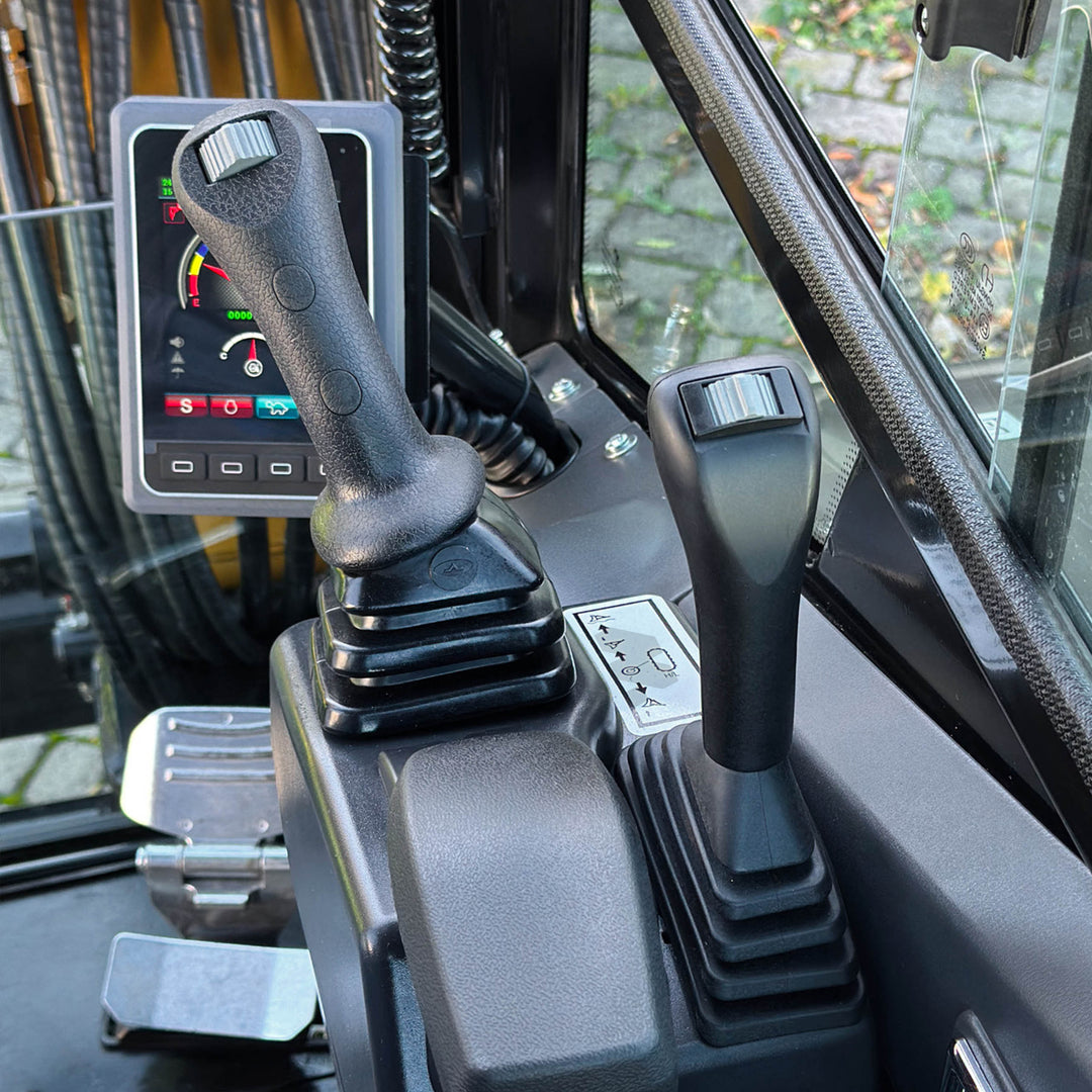 Minikoparka gąsienicowa Sany SY35U 3.9t