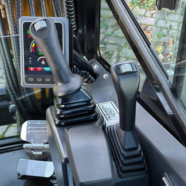 Minikoparka gąsienicowa Sany SY35U 3.9t