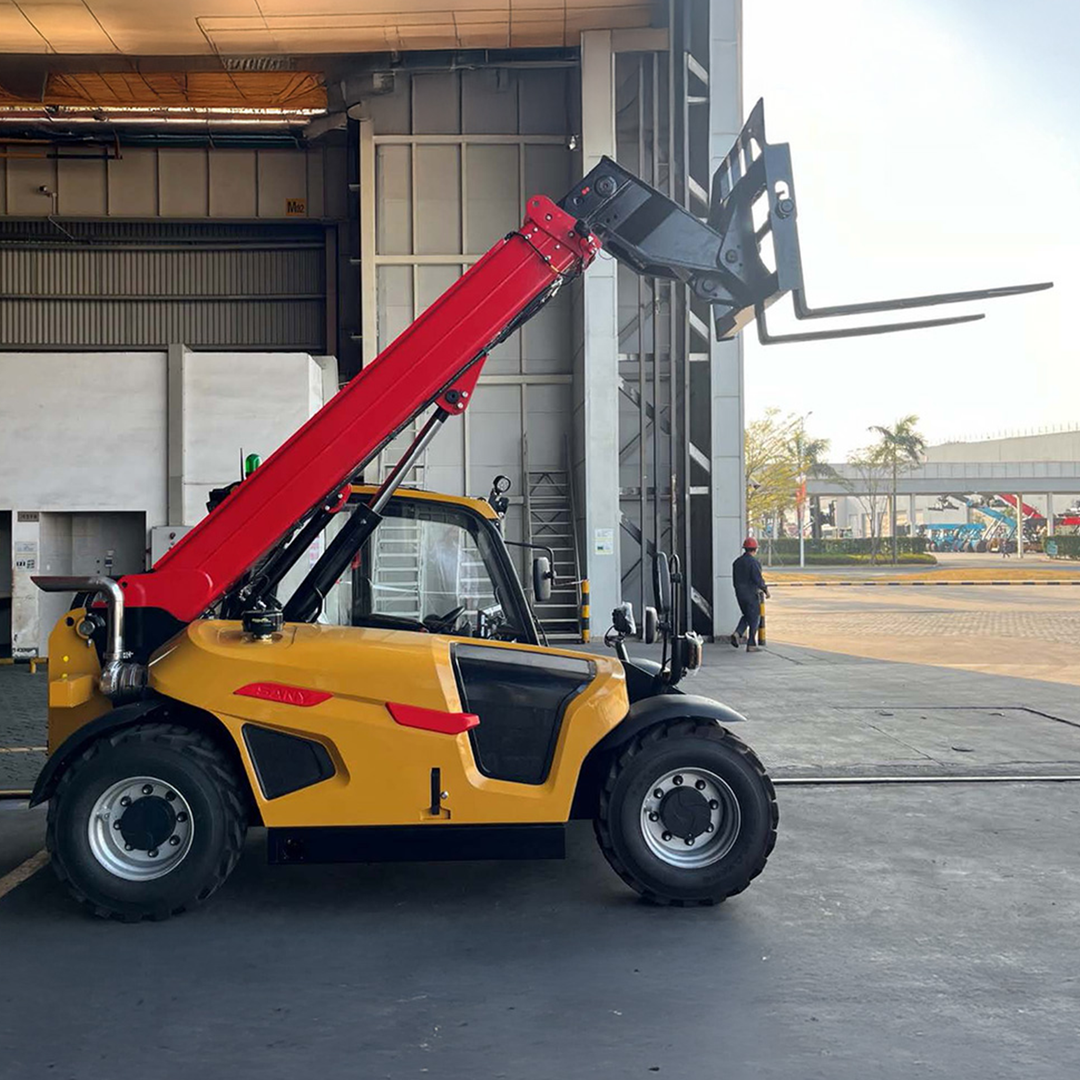 Ładowarka teleskopowa SANY STH625 2,5 t