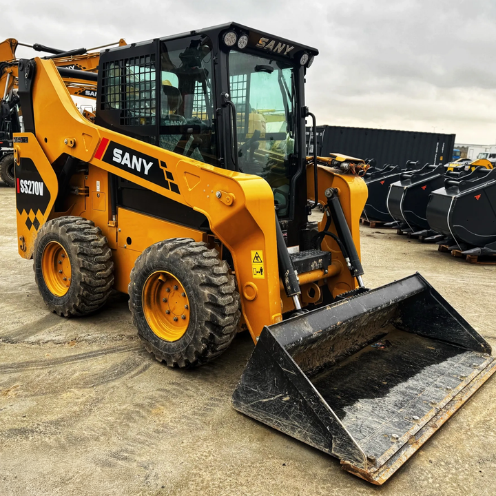 Ładowarka burtowa SANY SS270V 1290 kg