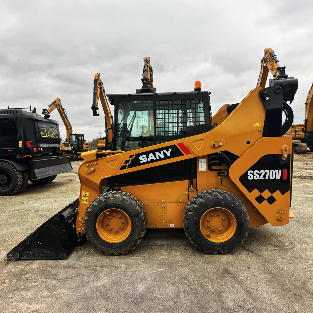 Ładowarka burtowa SANY SS270V 1290 kg