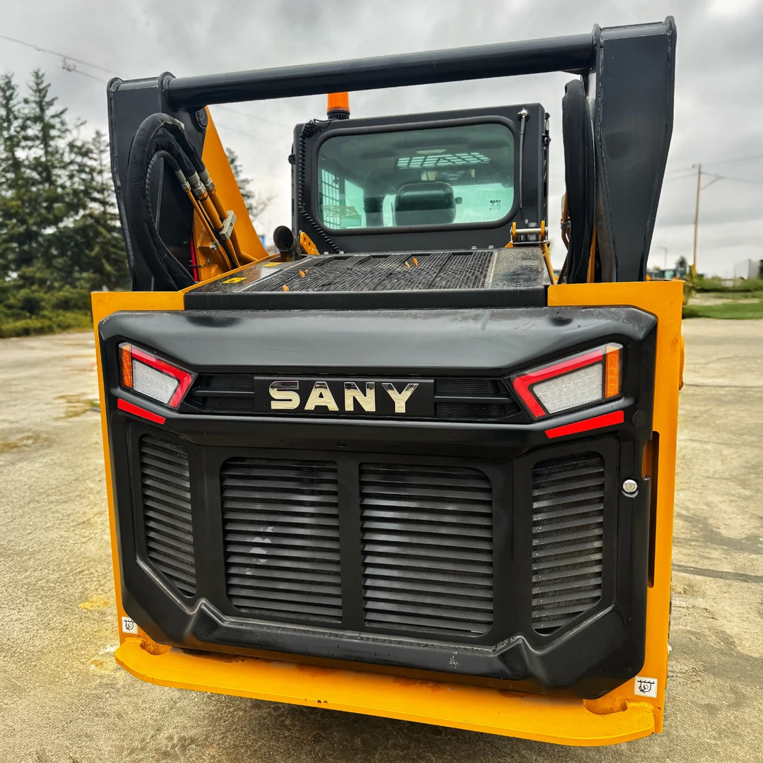 Ładowarka burtowa SANY SS270V 1290 kg