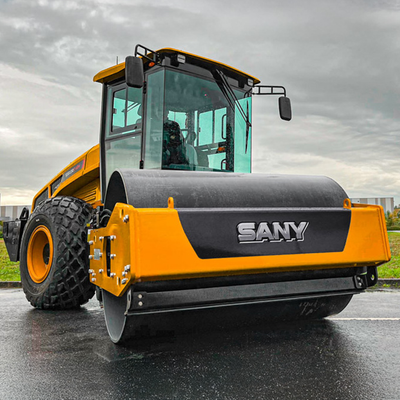 Walec wibracyjny jednobębnowy SANY SSR130-10H