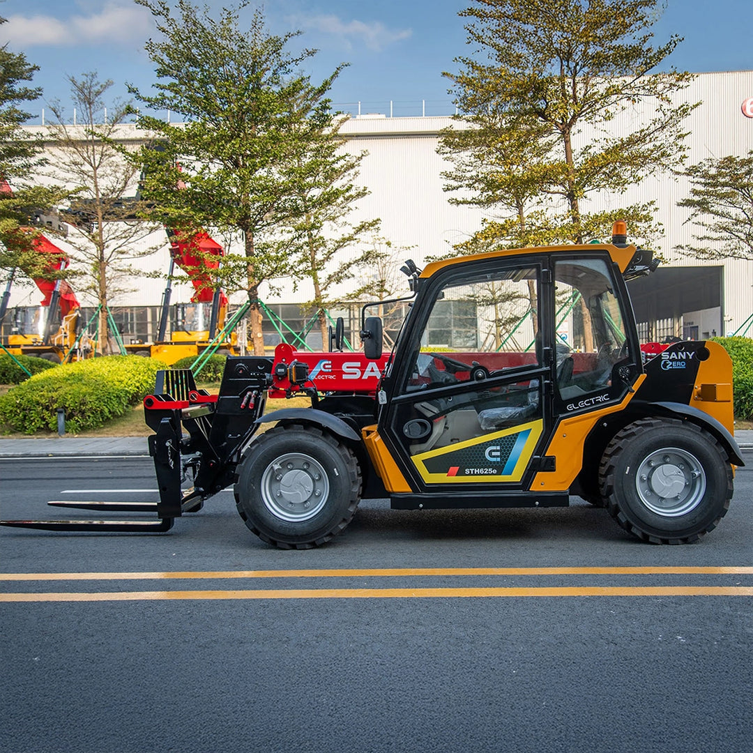Ładowarka teleskopowa SANY STH625 2,5 t